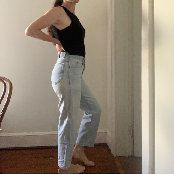 Vintage 90’s Lee Jeans High Waisted Straight Leg Light Wash Sz 29/30 - Picture 2 of 12